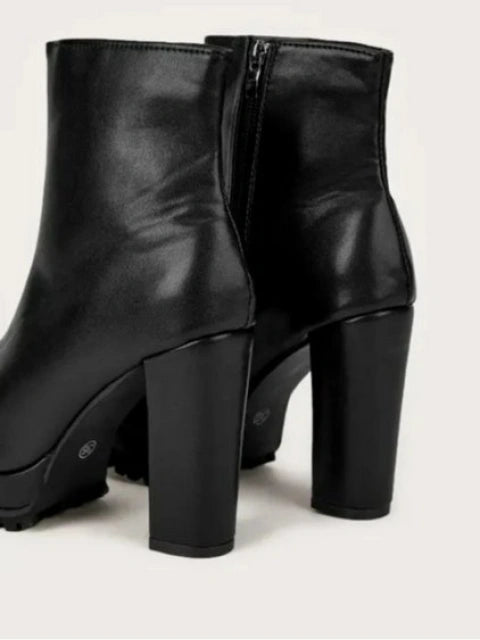 Murphy Ankle Boots